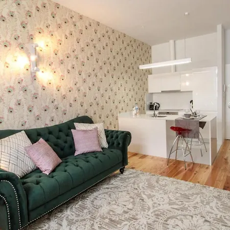 Cantinho Do Pavao - Centre With Elevator Apartamento *