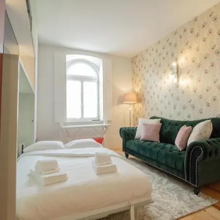 Appartamento Cantinho Do Pavao - Centre With Elevator